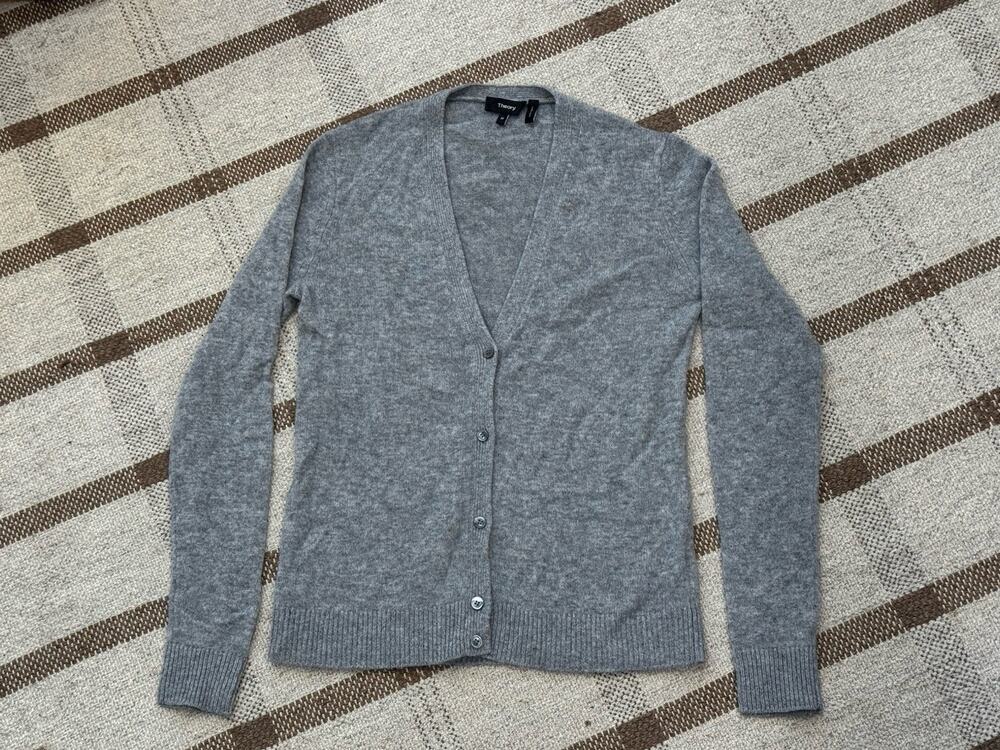 Theory V Neck Cardigan Feather Cashmere Sweater Gray Medium Women’s Grandpacore